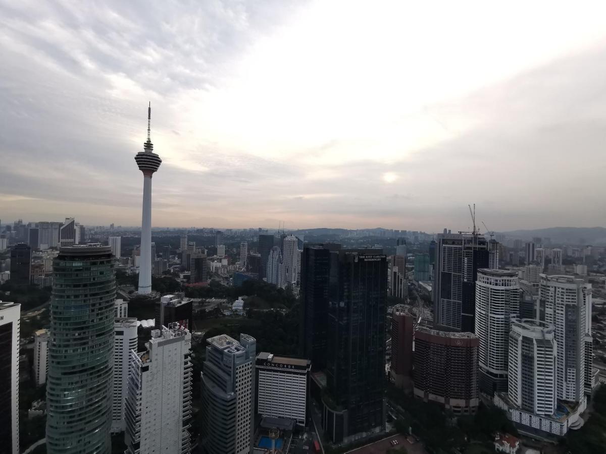 Sky Suites Klcc By Autumn Suites Premium Stay Куала-Лумпур Екстер'єр фото