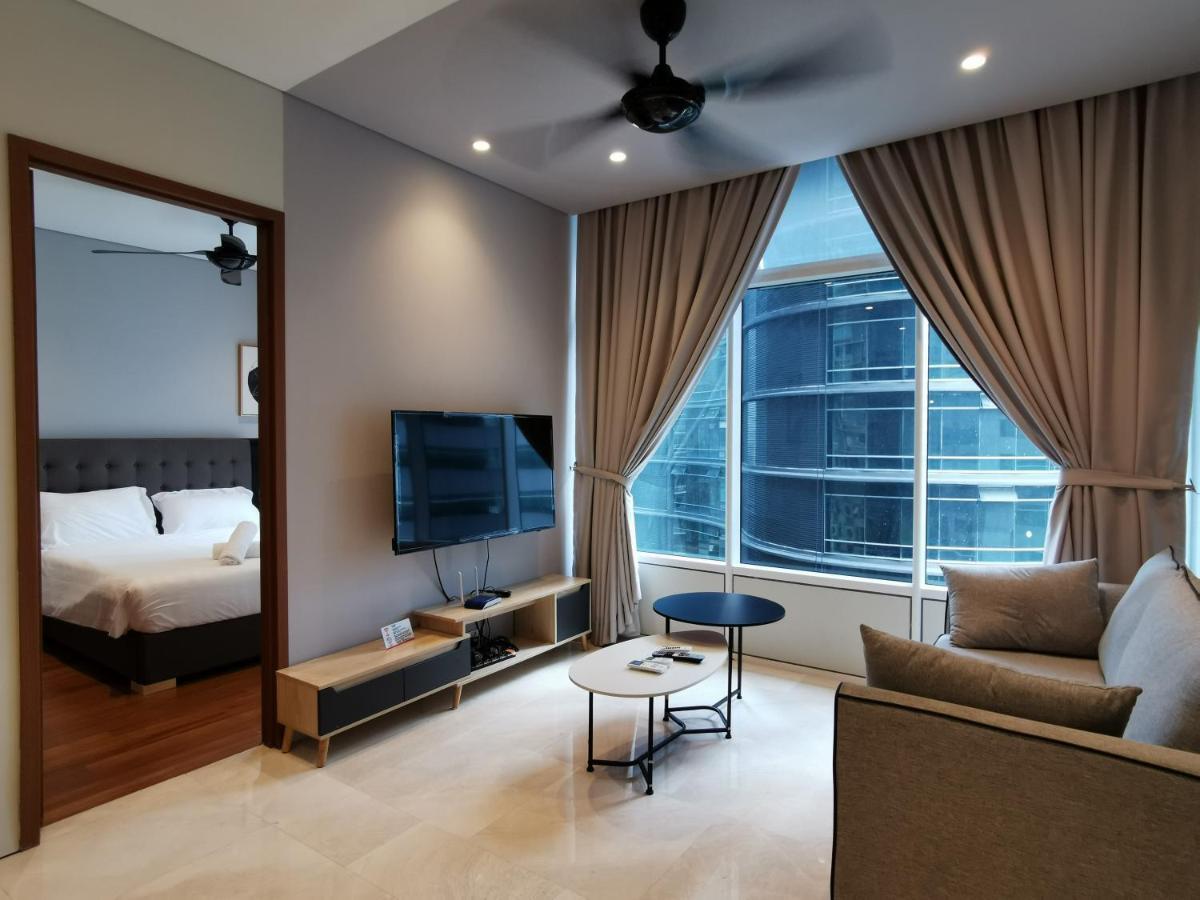 Sky Suites Klcc By Autumn Suites Premium Stay Куала-Лумпур Екстер'єр фото